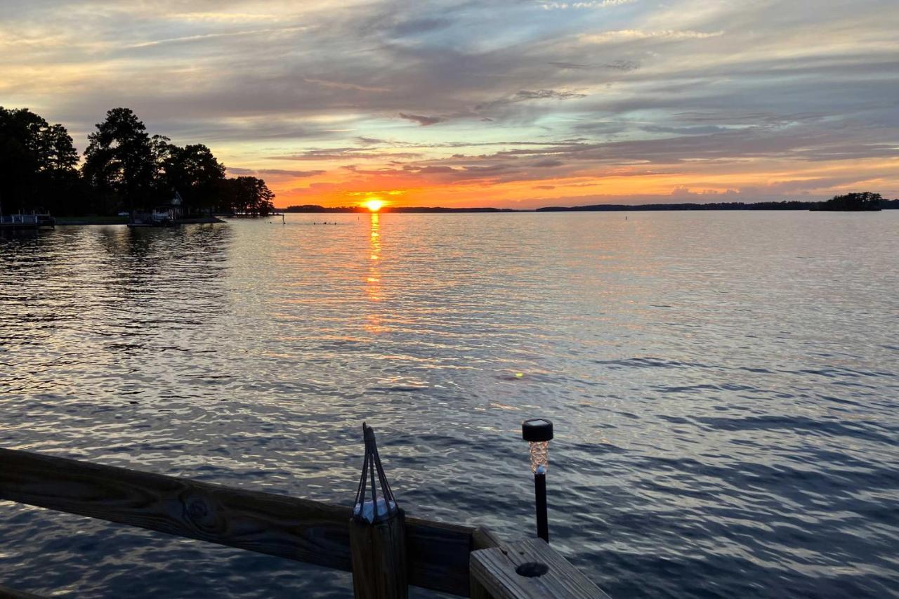 Gilbert Lakefront Retreat With Private Dock! Hollywood Point 외부 사진